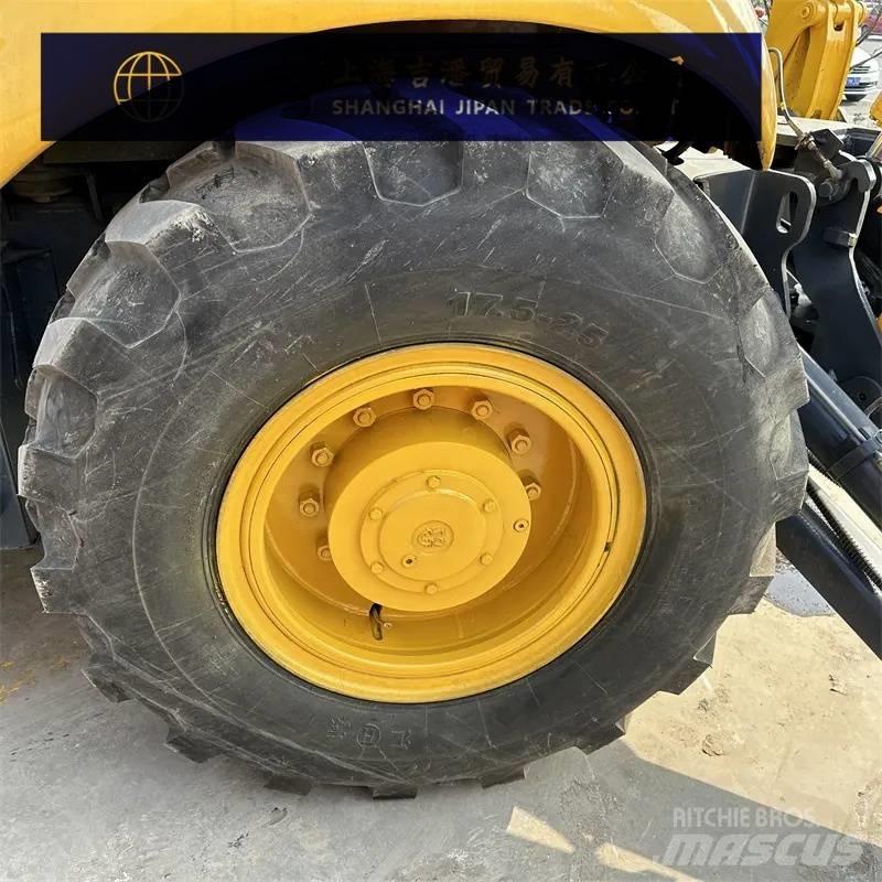 JCB 3 CX Rataslaadurid