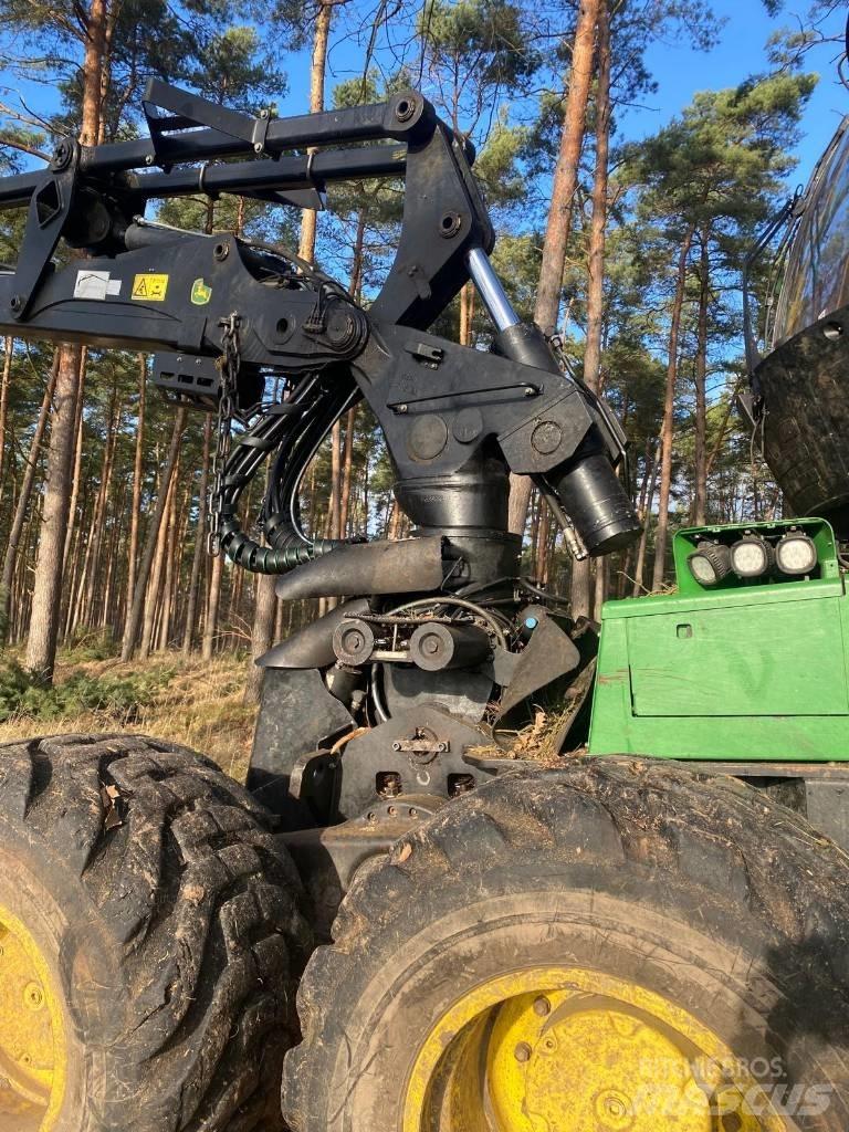 John Deere 1270 G Harvesterid