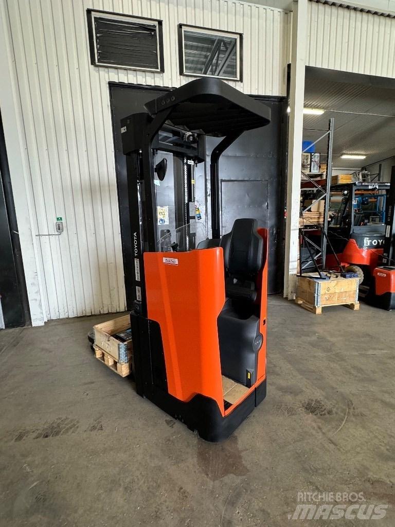 Toyota SSI160LN Platvormiga virnastajad