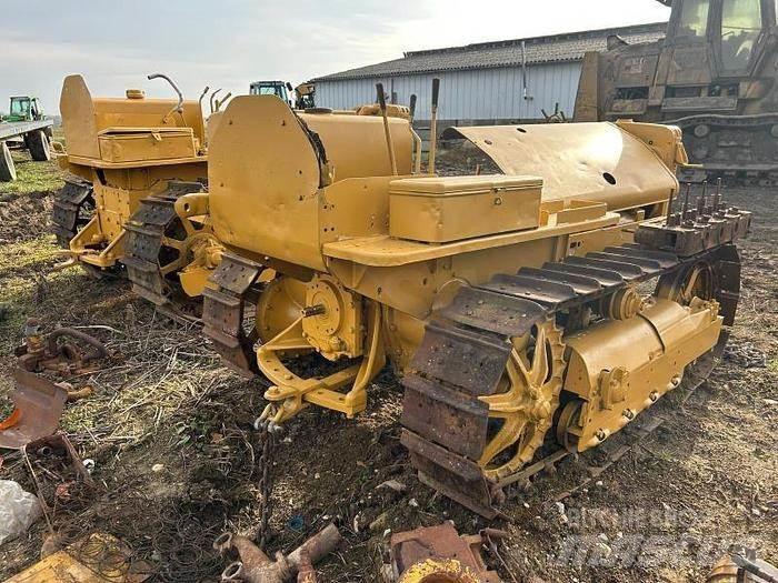 CAT D2 - Buldooserid