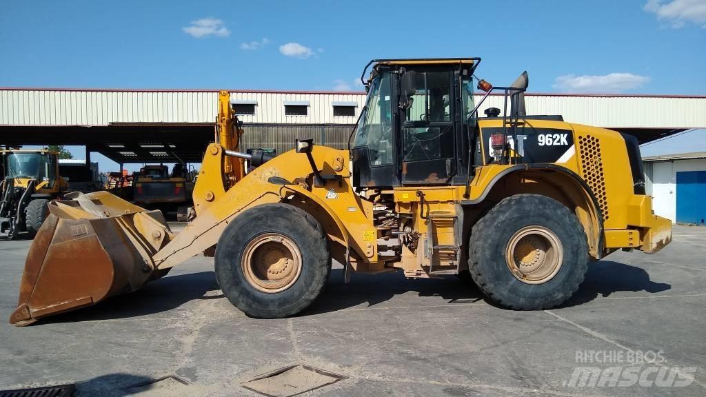 CAT 962K Rataslaadurid