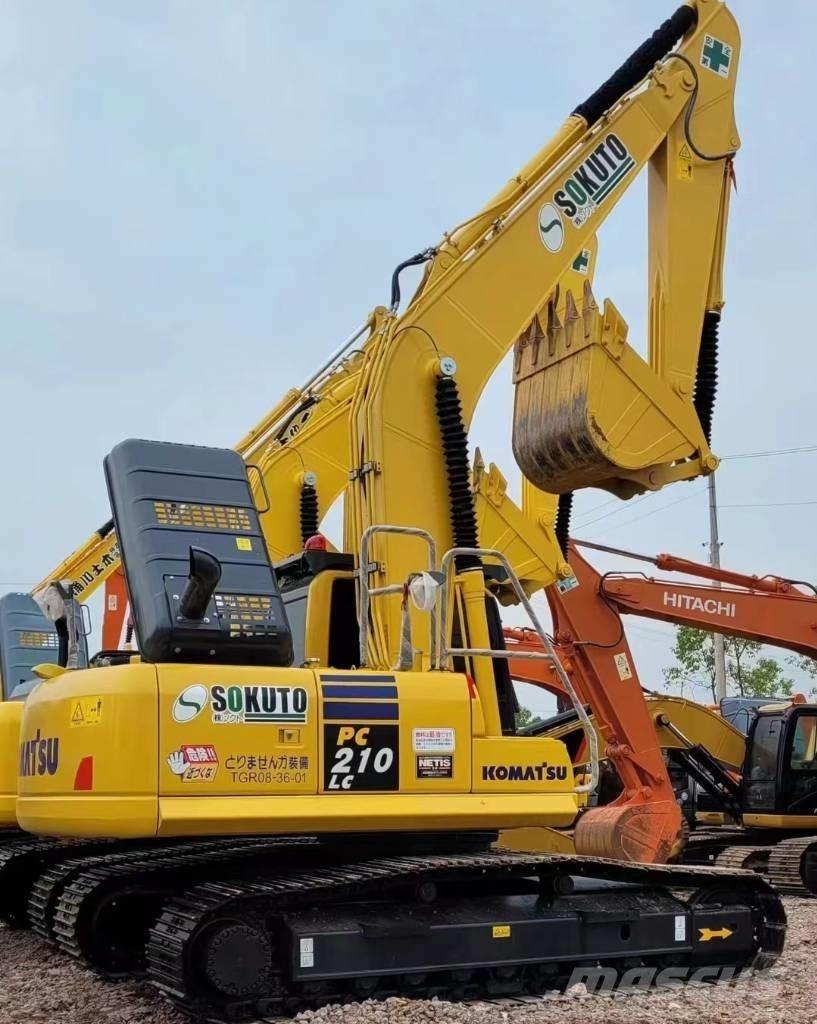 Komatsu 210LC-8 Roomikekskavaatorid