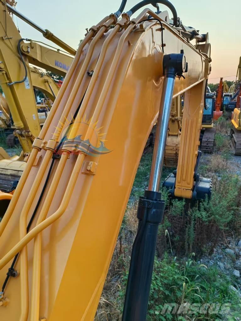 Hyundai R300LC-9S Roomikekskavaatorid