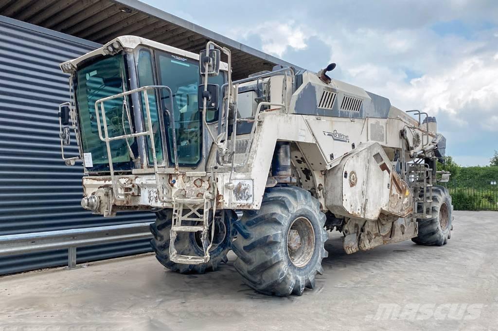 Wirtgen WR 240 Asfaldi taaskasutuse masinad