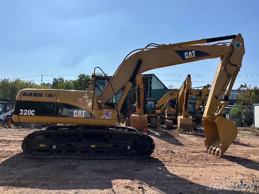 CAT 320 C Roomikekskavaatorid