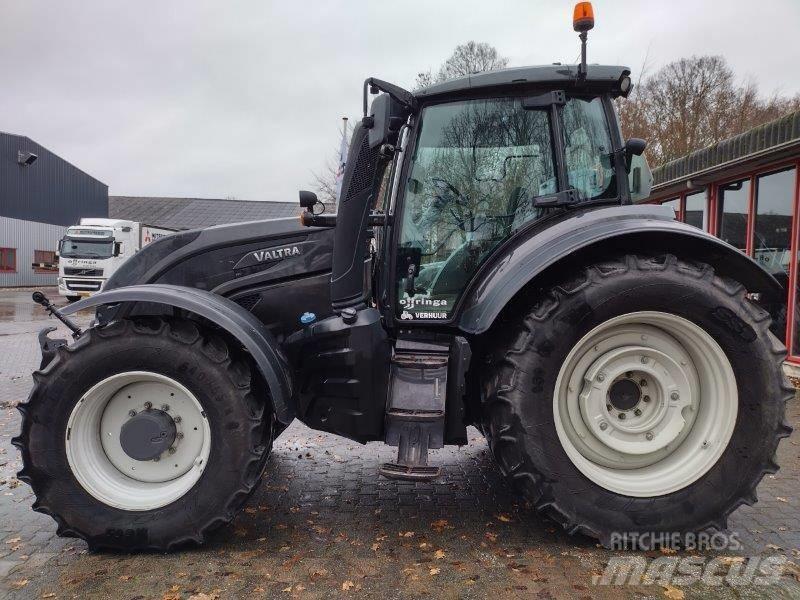 Valtra T 214 D Traktorid