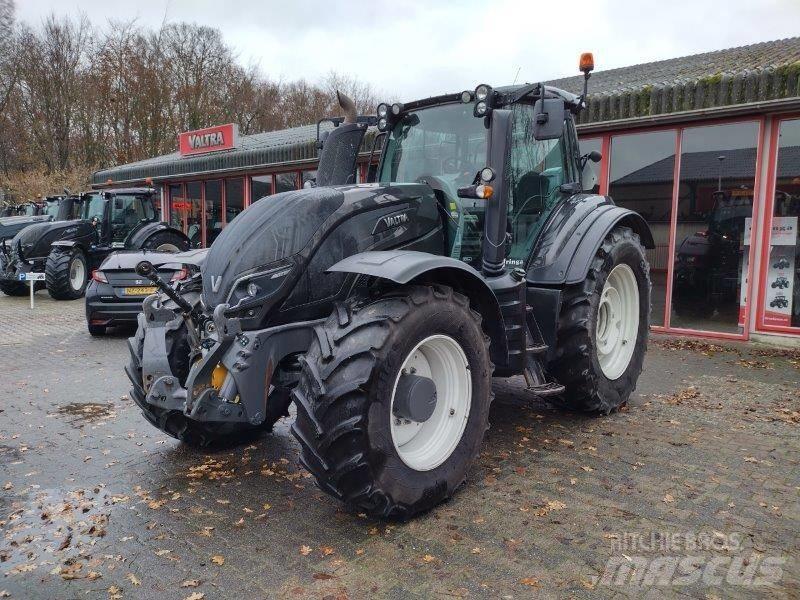 Valtra T 214 D Traktorid