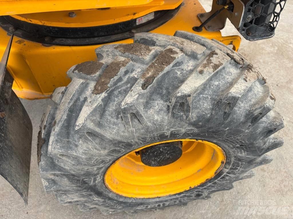 JCB 3STH 2S5 Väikekallurid