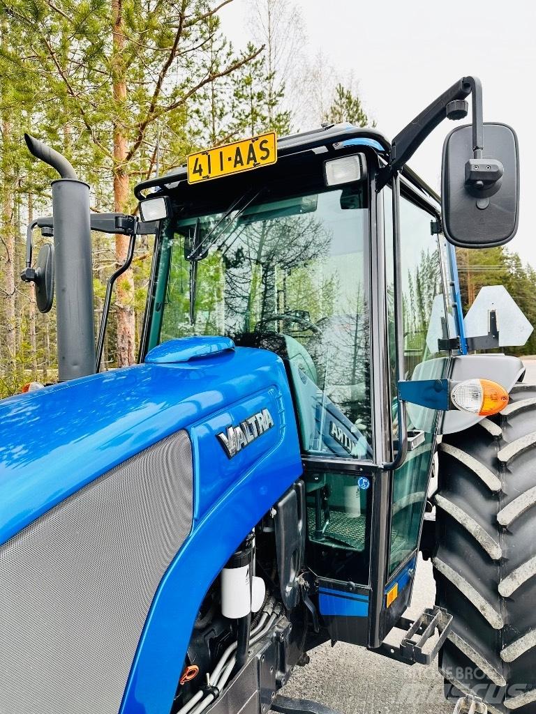 Valtra A 92 Traktorid