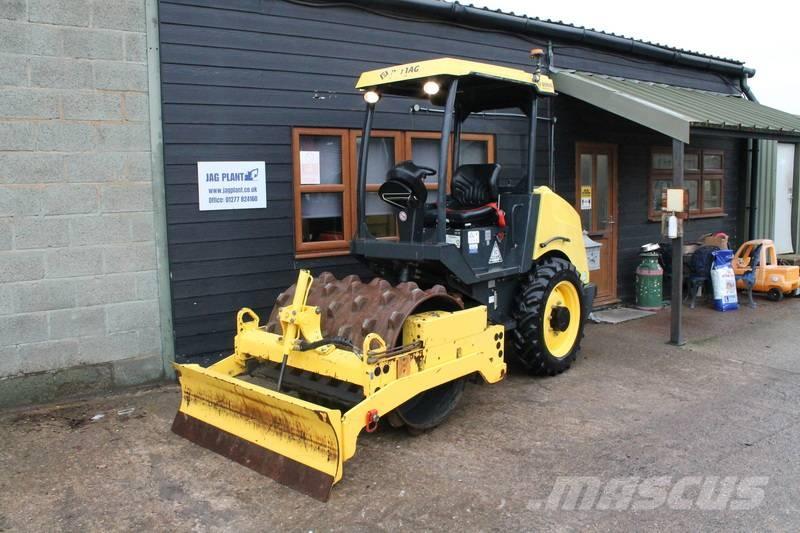 Bomag BW 124 P D H-5 Ühe trumliga rullid