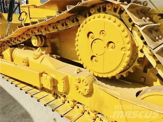 CAT D 6 H Buldooserid