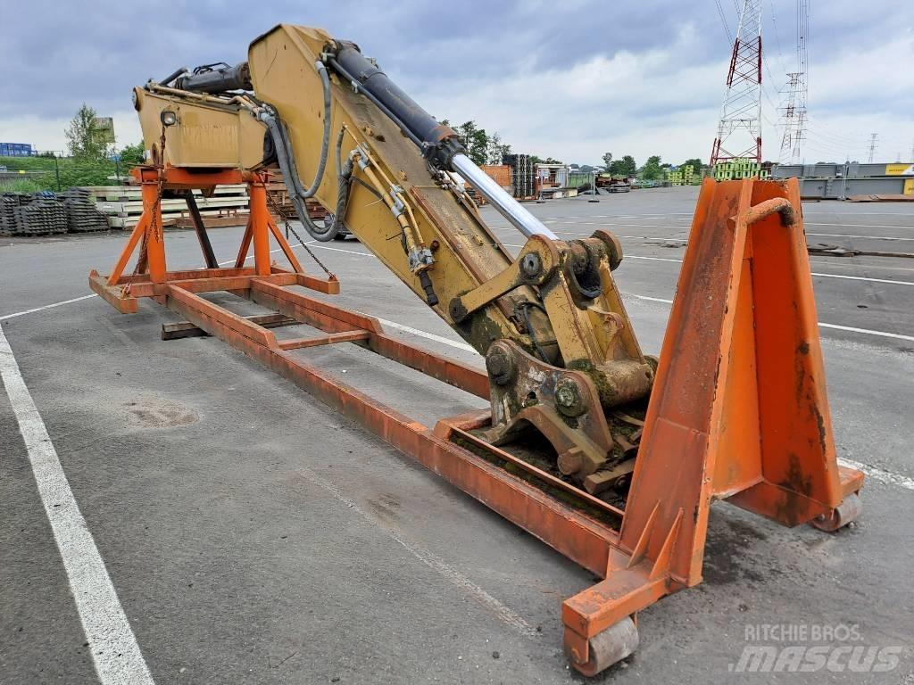 CAT 330DL UHD Lammutusekskavaatorid