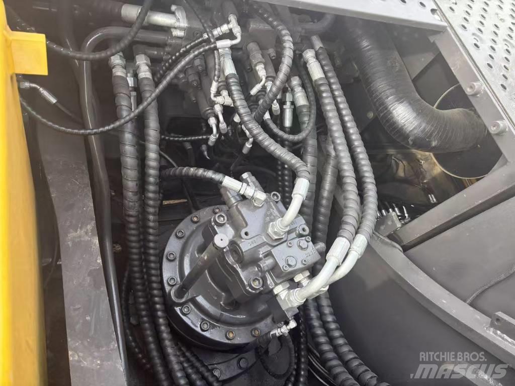 Volvo EC 240 Roomikekskavaatorid