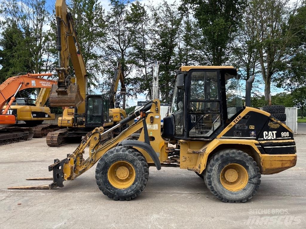 CAT 908 Rataslaadurid