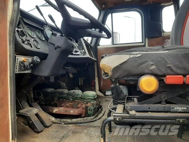 Volvo N 10 Sadulveokid
