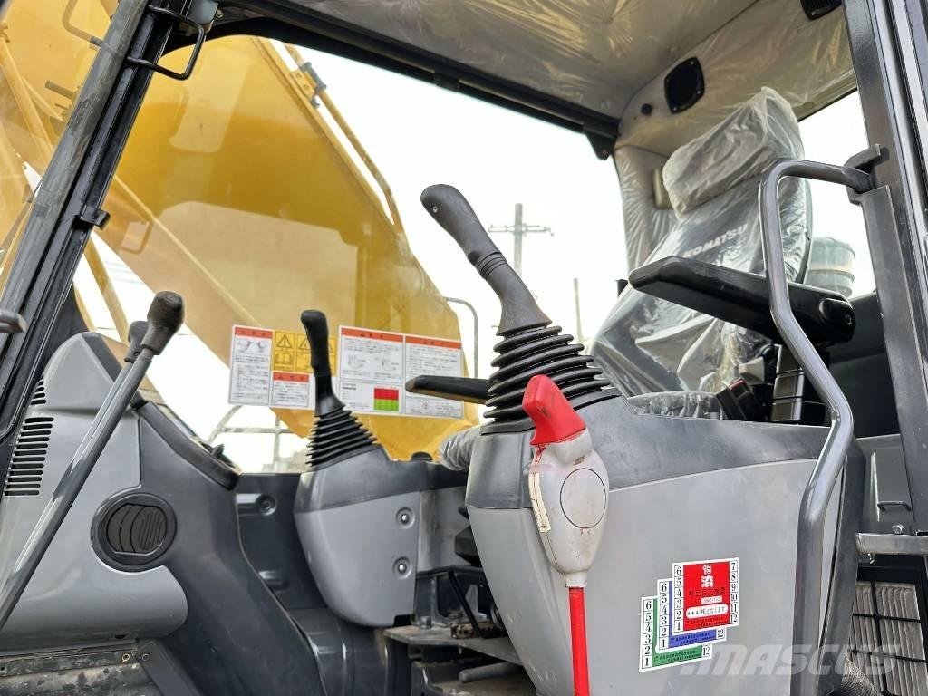Komatsu PC 200-8 Roomikekskavaatorid