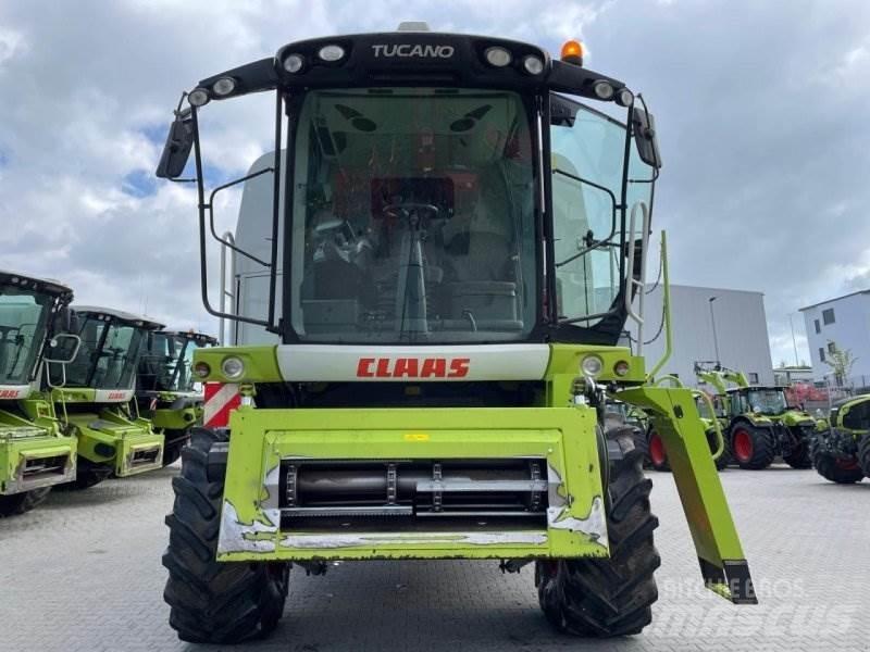 CLAAS Tucano 450 Teraviljakombainid