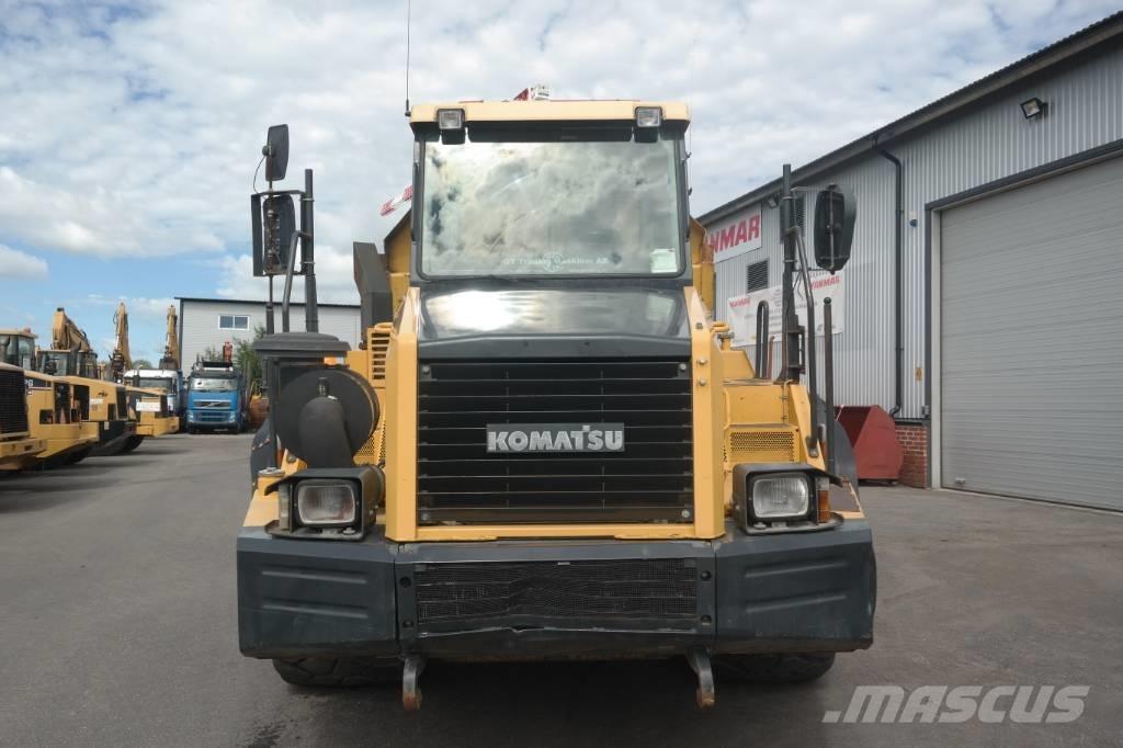 Komatsu HM 300-2 Liigendraamiga pinnaseveokid