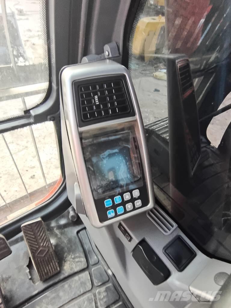 Doosan DX 225LC-9C Roomikekskavaatorid