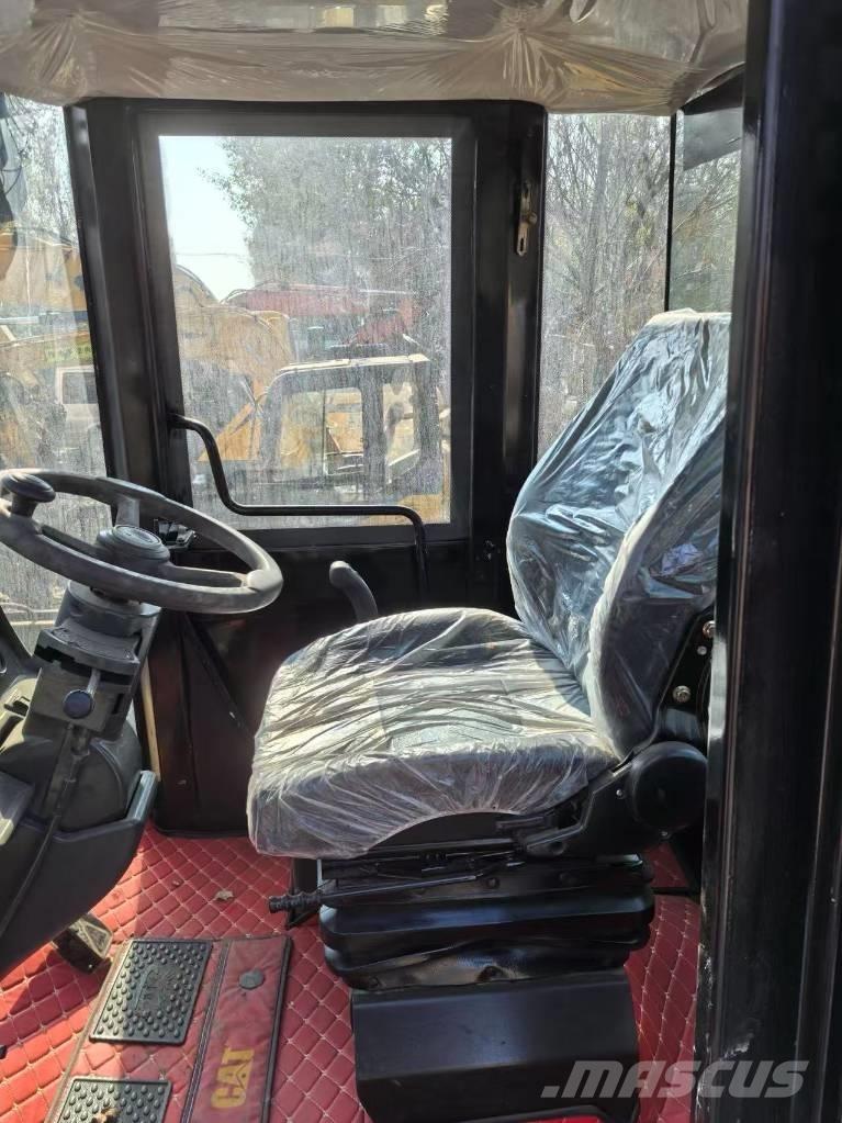 CAT 966H Rataslaadurid