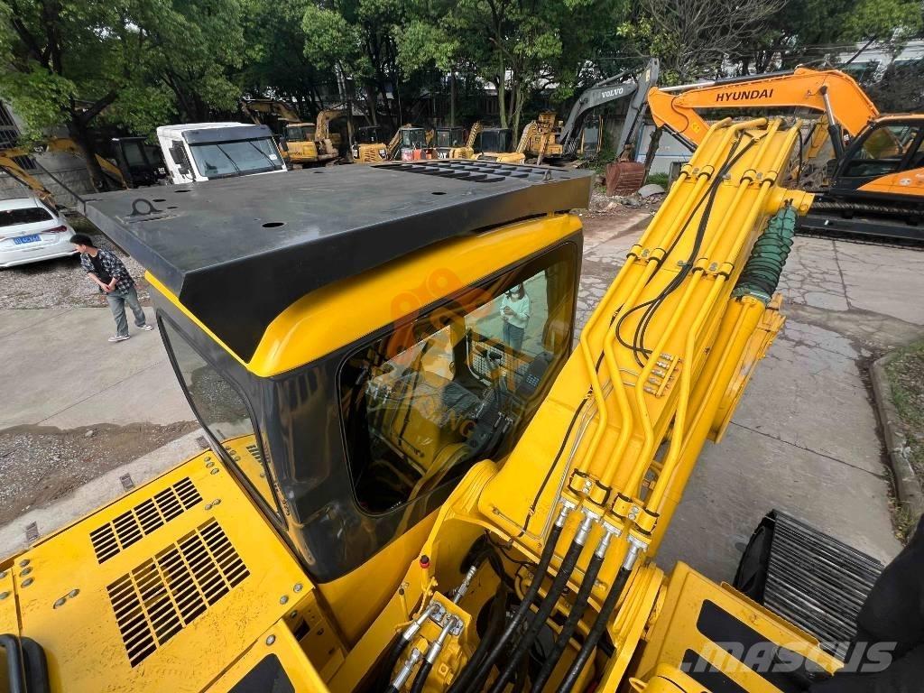 Komatsu PC 220-7 Roomikekskavaatorid
