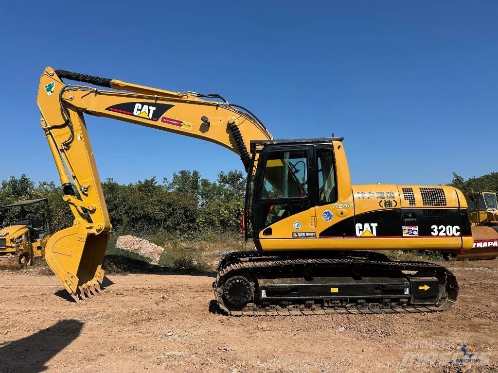 CAT 320 C Roomikekskavaatorid