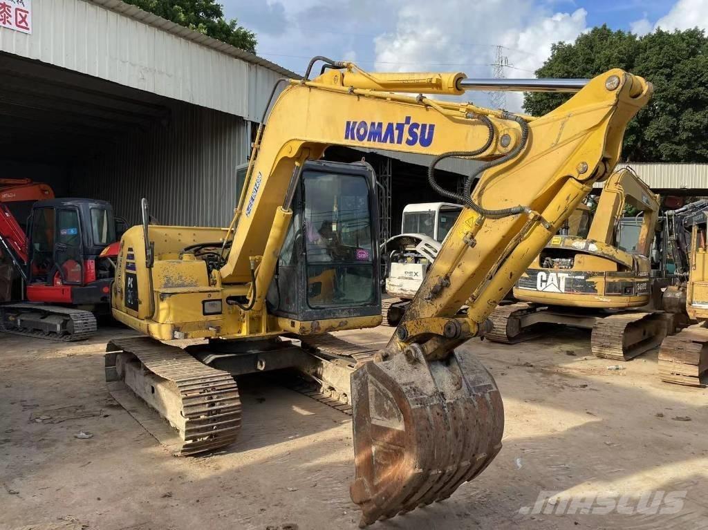 Komatsu PC 60-8 Roomikekskavaatorid