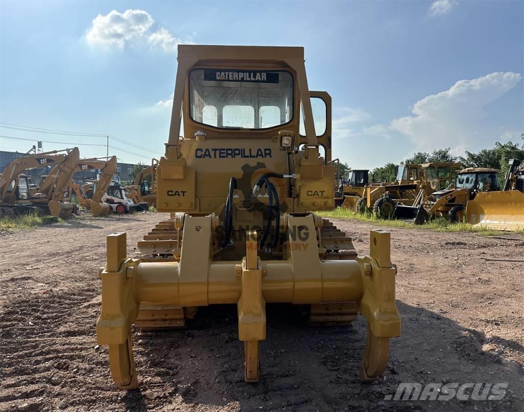 CAT D7G Buldooserid