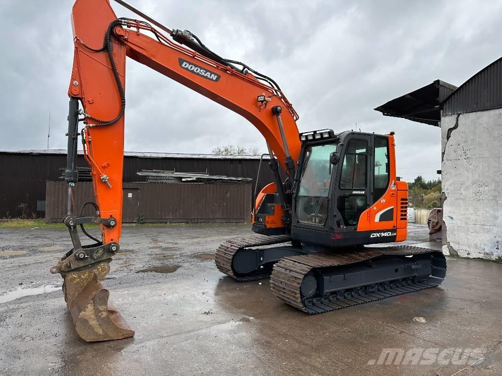 Doosan DX 140 LCR Roomikekskavaatorid