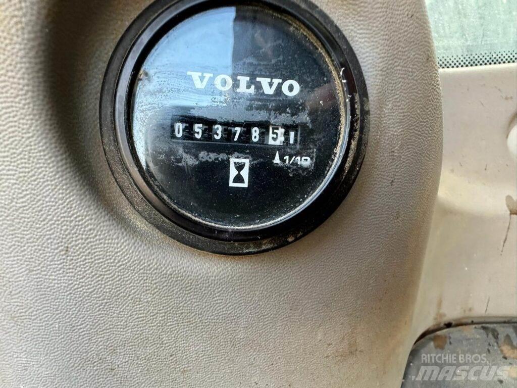 Volvo ECR145EL Roomikekskavaatorid