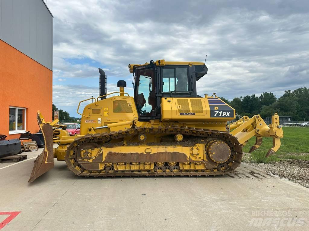 Komatsu D 71PX-24 E0 Buldooserid