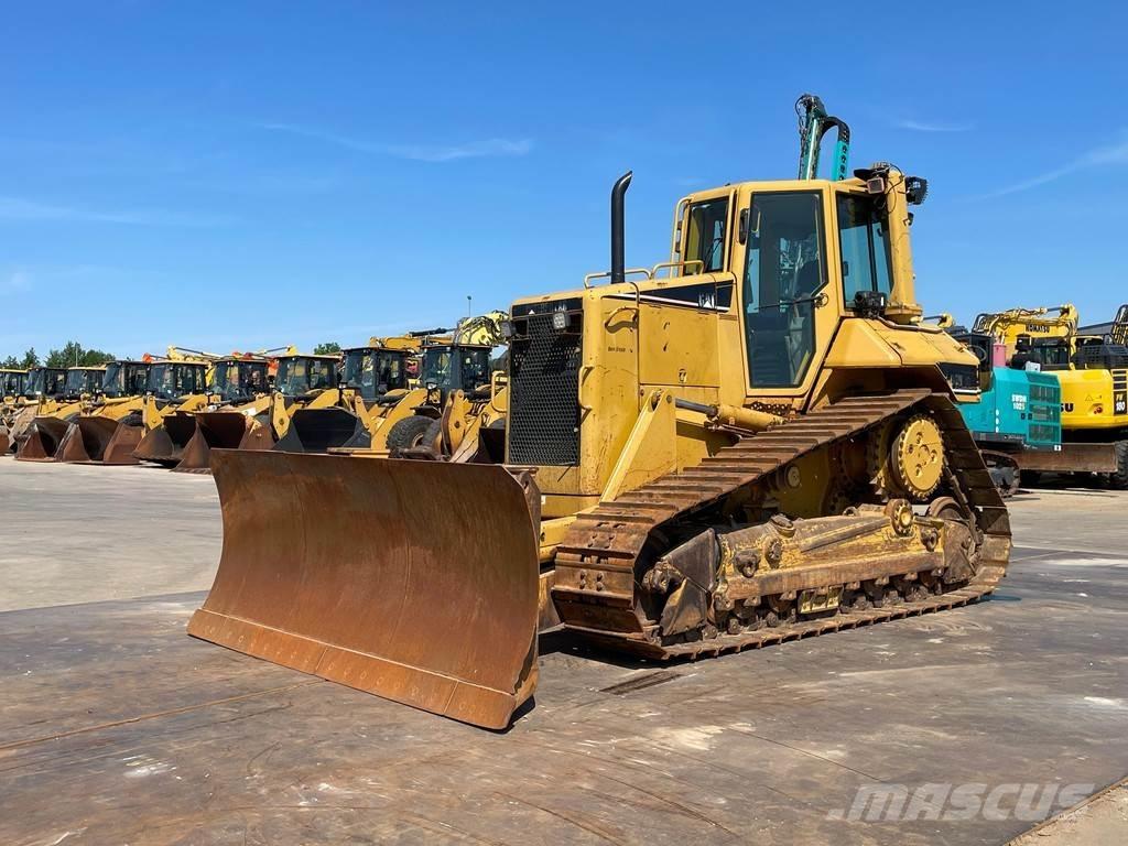 CAT D6N XL Buldooserid