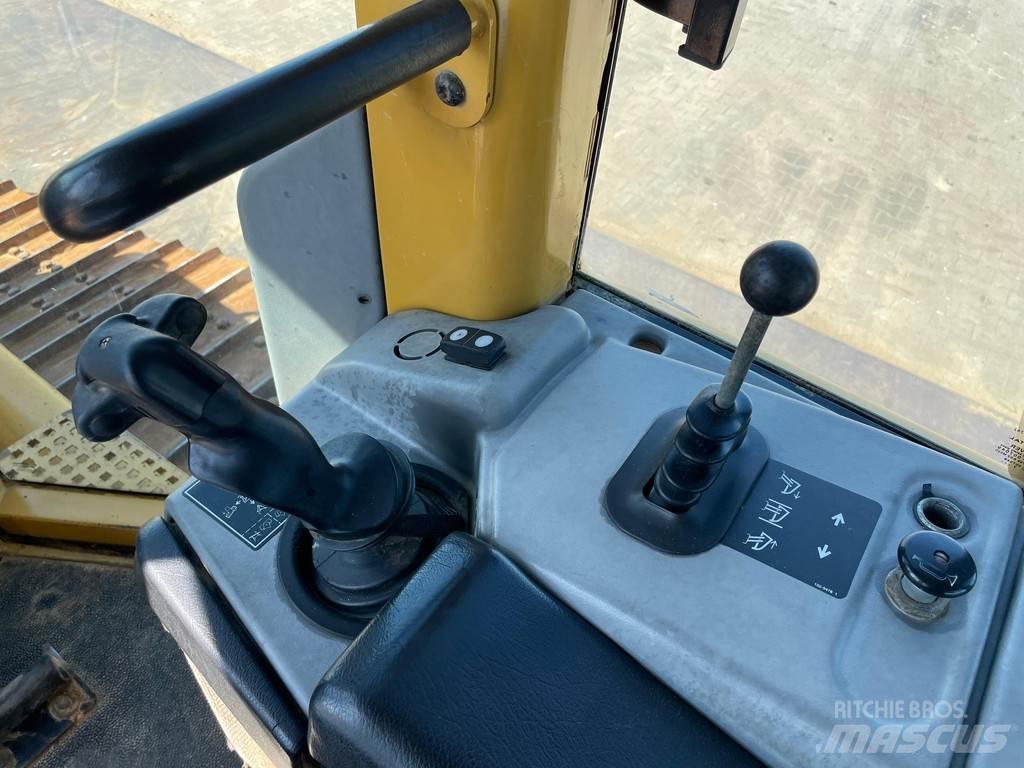 CAT D6N XL Buldooserid
