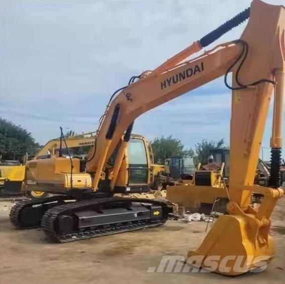 Hyundai HX 225 LC -9s Roomikekskavaatorid