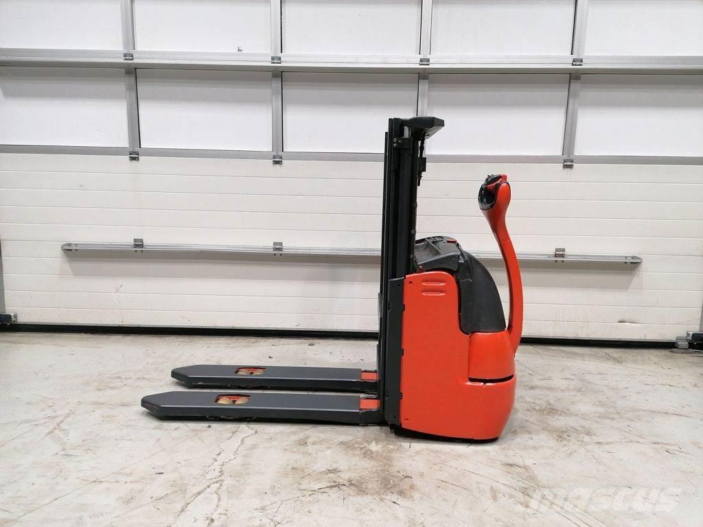 Linde L10 Järelkäidavad virnastajad