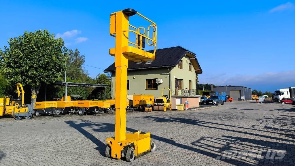 JLG 1230 ES Vertikaalsed mast tõstukid