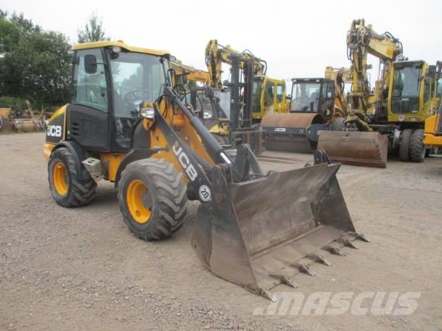 JCB 406 B Rataslaadurid