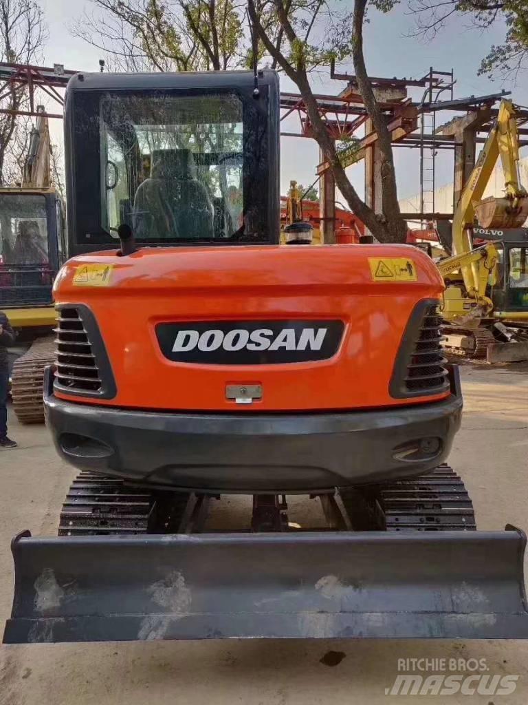 Doosan DX 60-9C Roomikekskavaatorid
