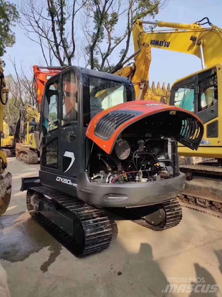 Doosan DX 60-9C Roomikekskavaatorid