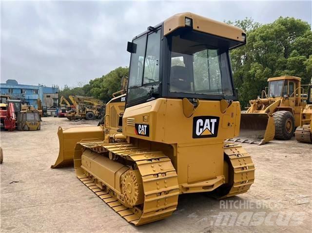 CAT D 5 K Buldooserid
