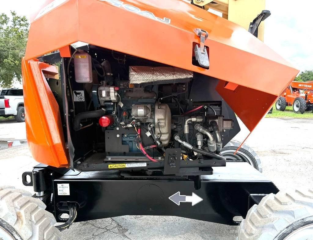 JLG 340 AJ Iseliikuvad poomtõstukid