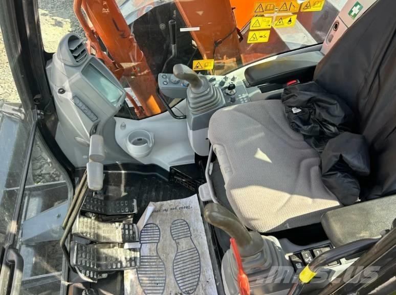 Hitachi ZX 85 US-6 Väikeekskavaatorid 7t-12t