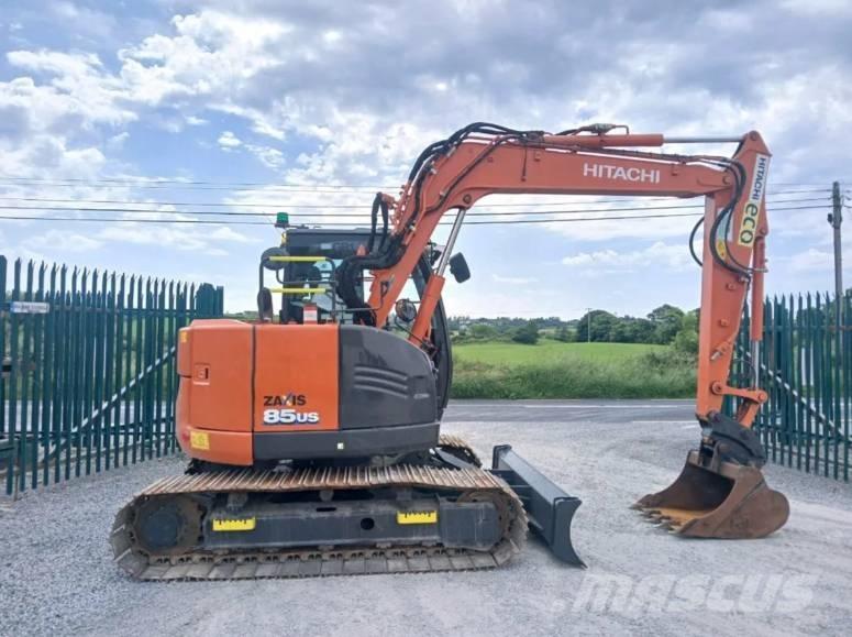 Hitachi ZX 85 US-6 Väikeekskavaatorid 7t-12t