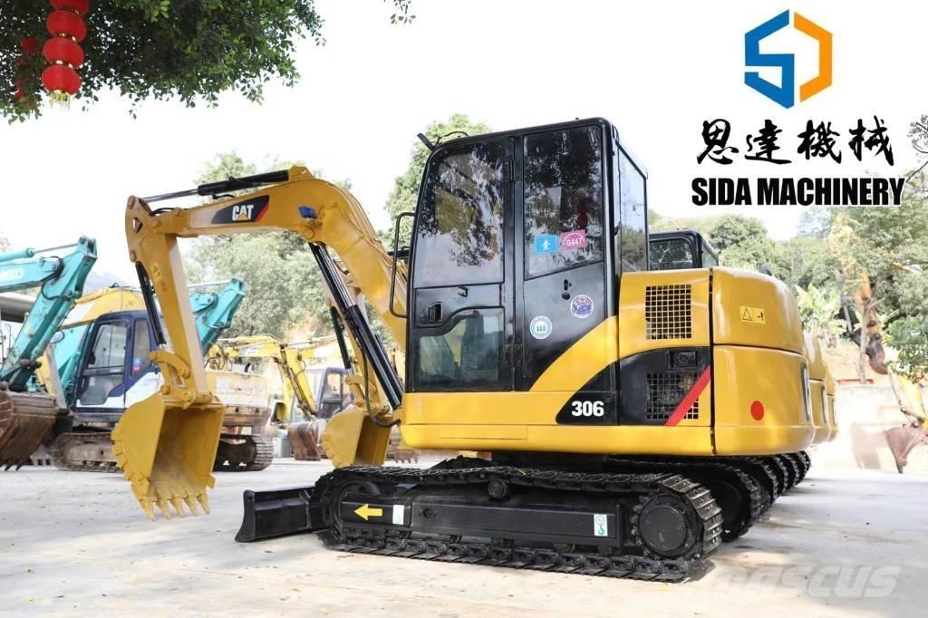 CAT 306 Roomikekskavaatorid