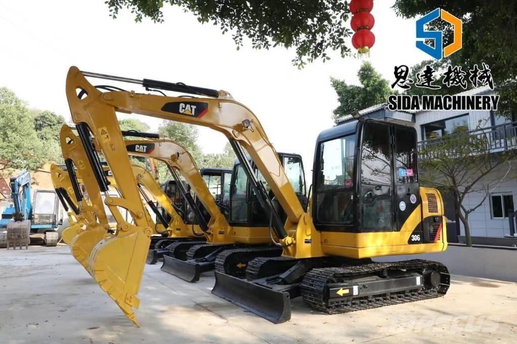 CAT 306 Roomikekskavaatorid