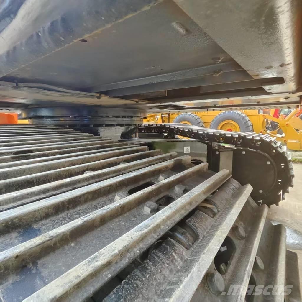 Hitachi ZX 130 Roomikekskavaatorid