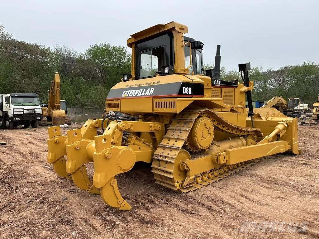 CAT D8R Buldooserid