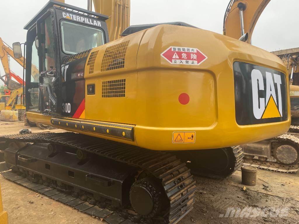 CAT 330 D Roomikekskavaatorid