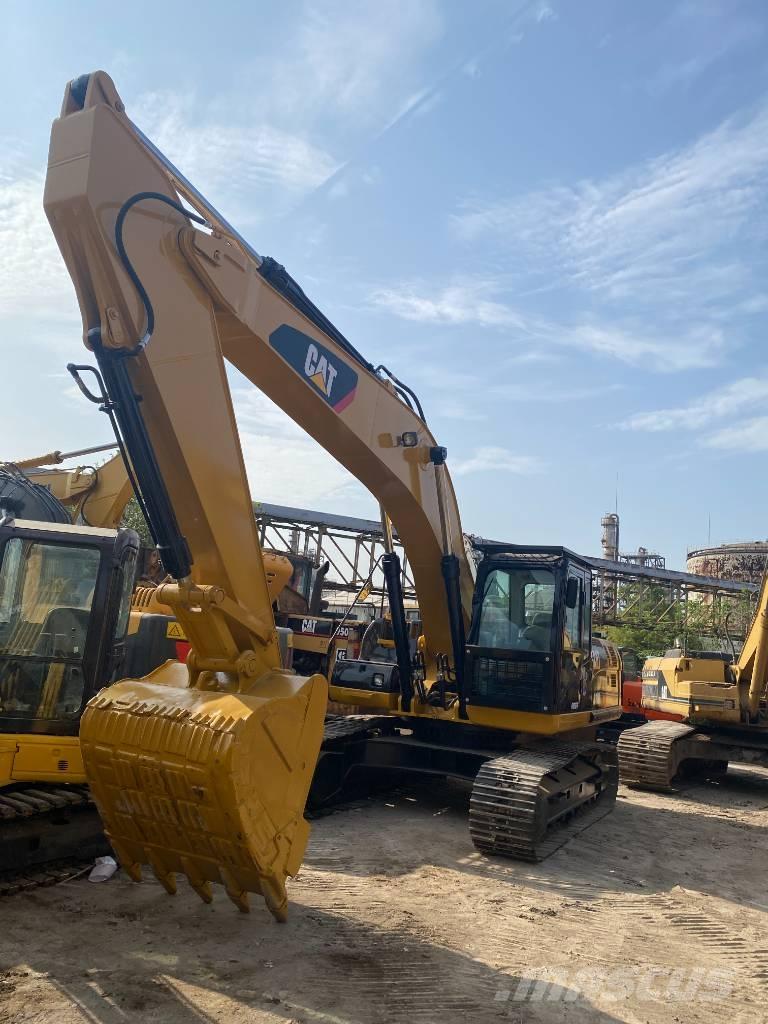 CAT 330 D Roomikekskavaatorid