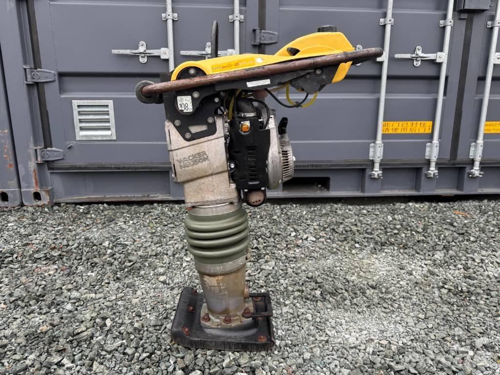 Wacker Neuson BS60-2 Vibroplaadid